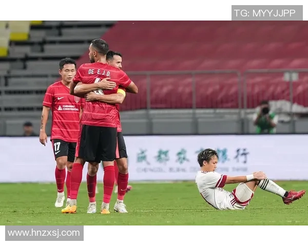 成都足球队技术争议引发热议球迷与专家观点交锋分析