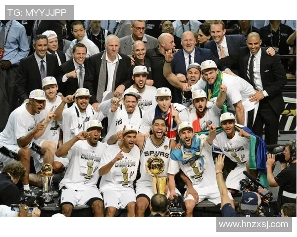 2015年快船与马刺激战回顾央视全程直播精彩瞬间分析