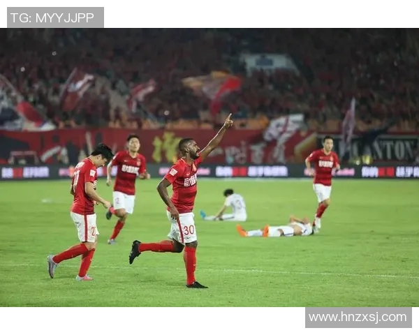 深圳与广州恒大足球对决直播全程回顾及精彩瞬间分析