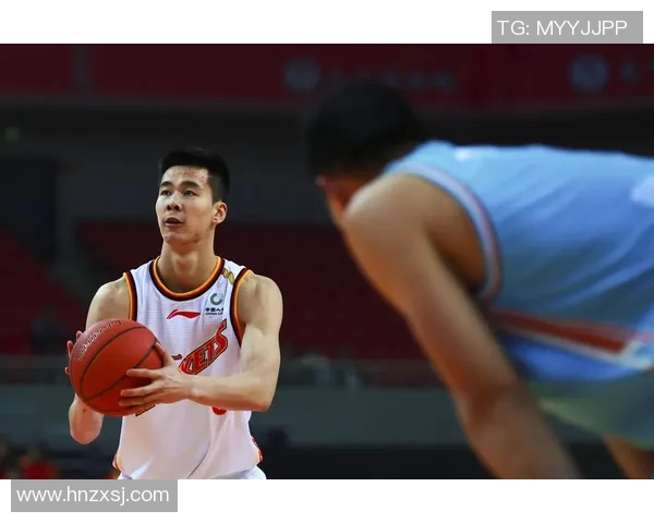 郭昊文：从篮球新星到职业生涯的璀璨旅程与未来展望