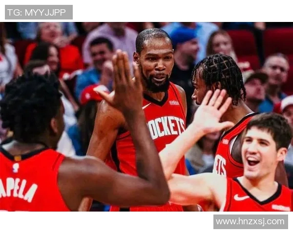 火箭与鹈鹕对决NBA中国赛球迷热情高涨期待精彩比赛
